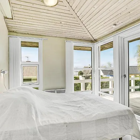 Stunning In Haarby With Sauna Σπίτι διακοπών *